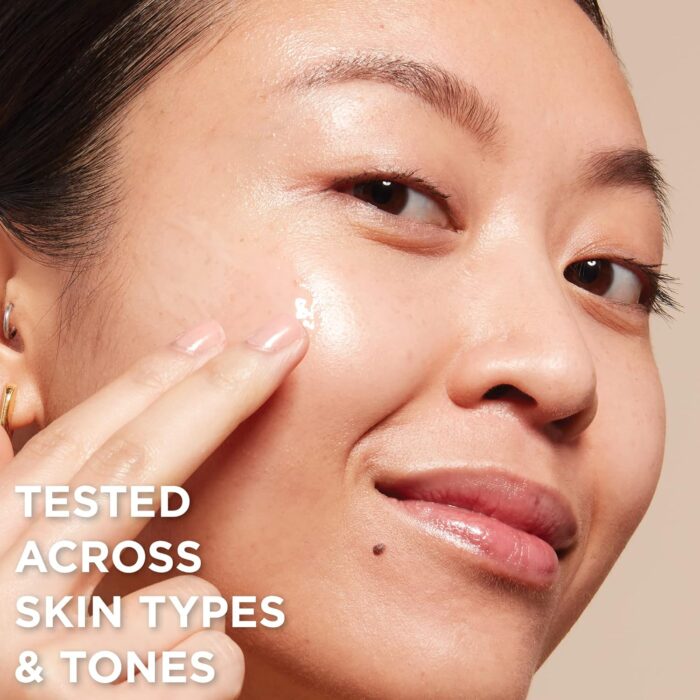 1746745973 it cosmetics confidence in your beauty sleep triple antioxidant brightening serum – 24hr hydration – anti aging – 12 vitamin c serum fragrance free – all skin types 1.0 fl. oz.jpg