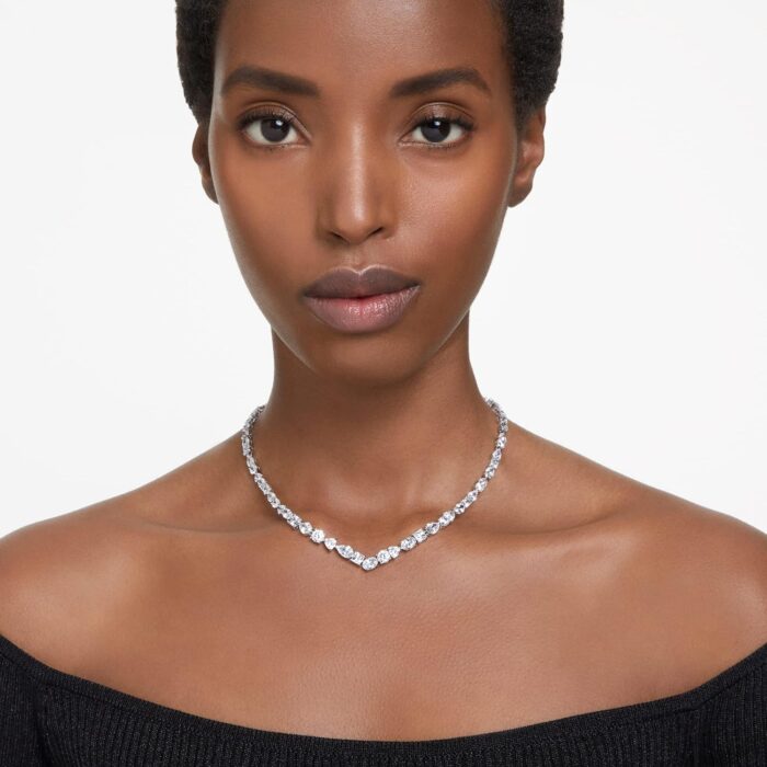 1746763289 swarovski mesmera crystal jewelry collection.jpg