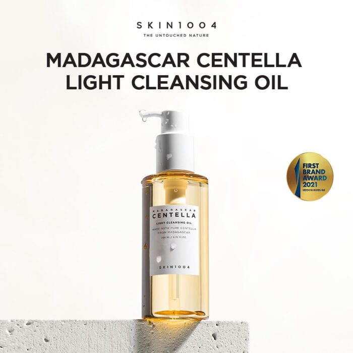 1746777728 skin1004 madagascar centella light cleansing oil 6.76 fl.oz 200ml gentle oil cleanser for face korean facial cleanser double cleansing.jpg