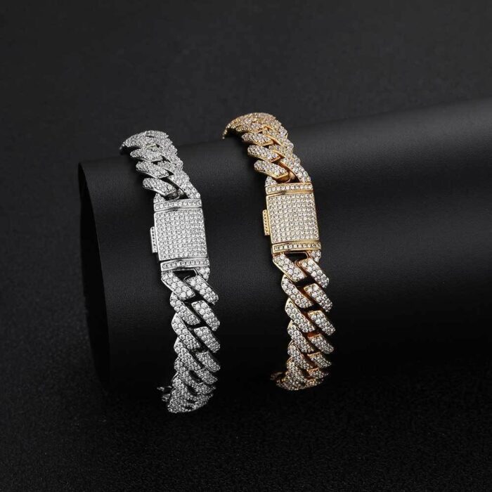 1746796422 18k gold cuban hip hop bracelet fashionable high end bracelet mens and womens holiday gifts.jpg