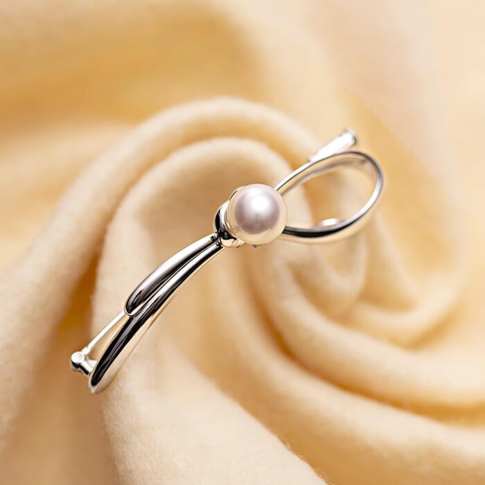 1747015504 japanese 8.0mm akoya cultured pearl with moonstone brooch for women with sterling silver classy design excellent gift pearl brooch.jpg