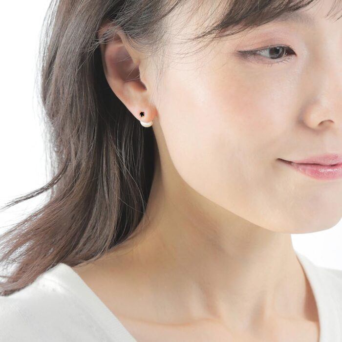 1747112733 japanese 8.0mm akoya cultured pearl earrings black with onyx for women with 18k yellow gold stylish design excellent gift pearl earrings.jpg