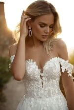 1747122882 beach wedding dresses for bride lace appliques tulle luxury bride dress backless lw01.jpg