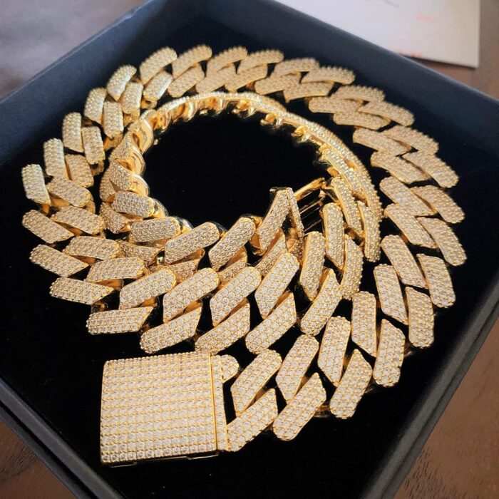 1747265636 icediamond 20mm hip hop iced out miami cuban link chain necklace 14k gold plated bling cz bling diamond choker heavy cuban necklace luxury trend jewelry gift for men.jpg