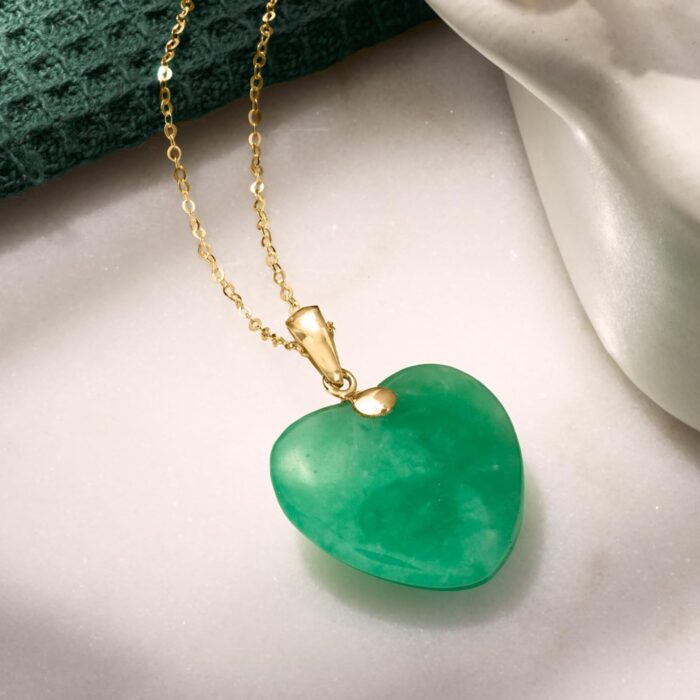 1747355151 canaria jade heart pendant necklace in 10kt yellow gold.jpg