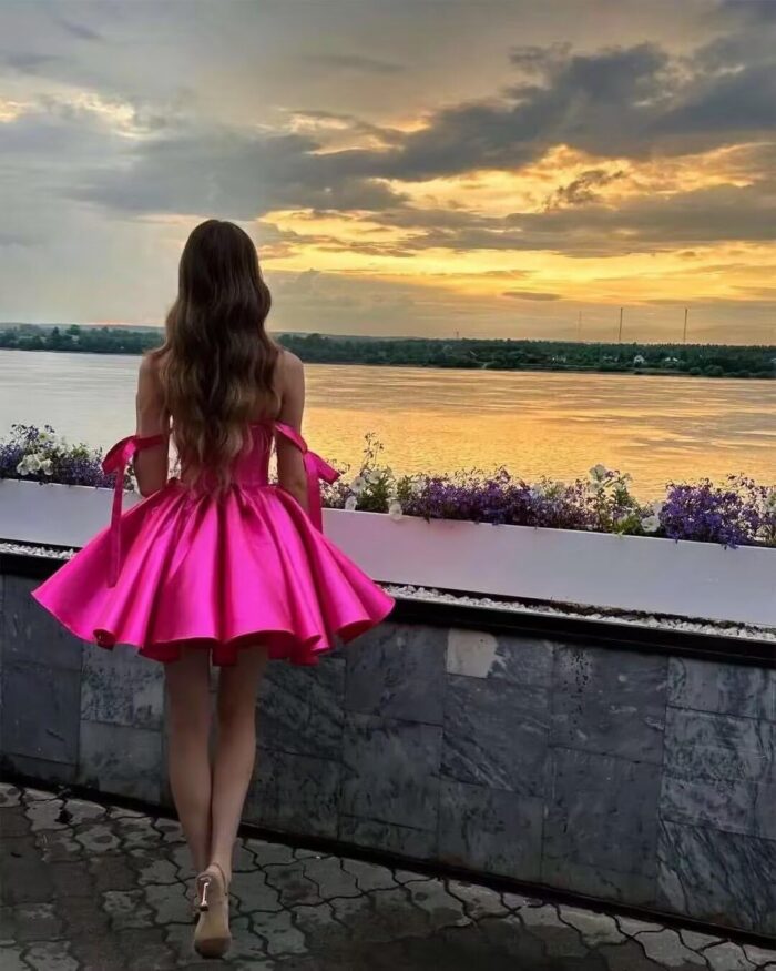 1747445145 homecoming dresses short prom dresses for teens 2025 sparkly satin sweetheart homecoming dress with bow pockets.jpg
