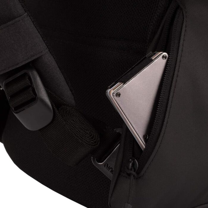 1747494848 incase city backpack black.jpg