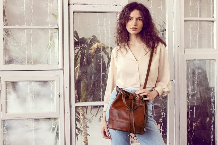 1747534352 time resistance leather bucket bag full grain real leather tote bag for women.jpg