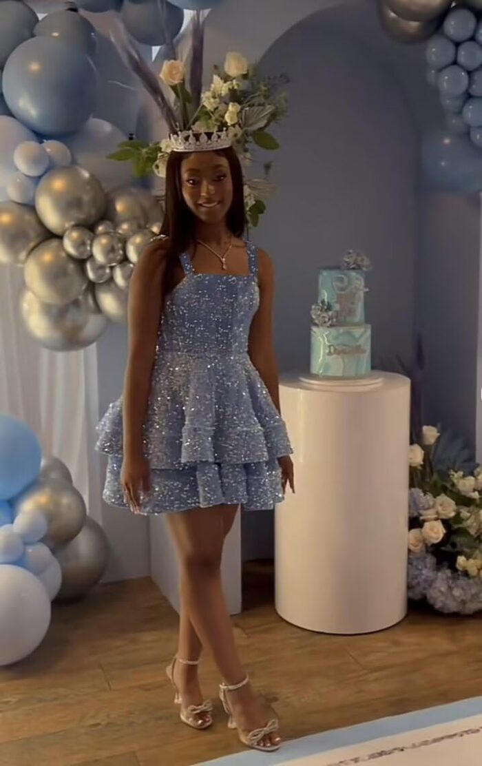 1747610817 short homecoming dresses for teens sparkly sequin spaghetti strap short prom dress sweet 16 cocktail party gown.jpg