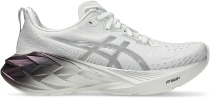 Asics womens novablast 4 running shoe.jpg